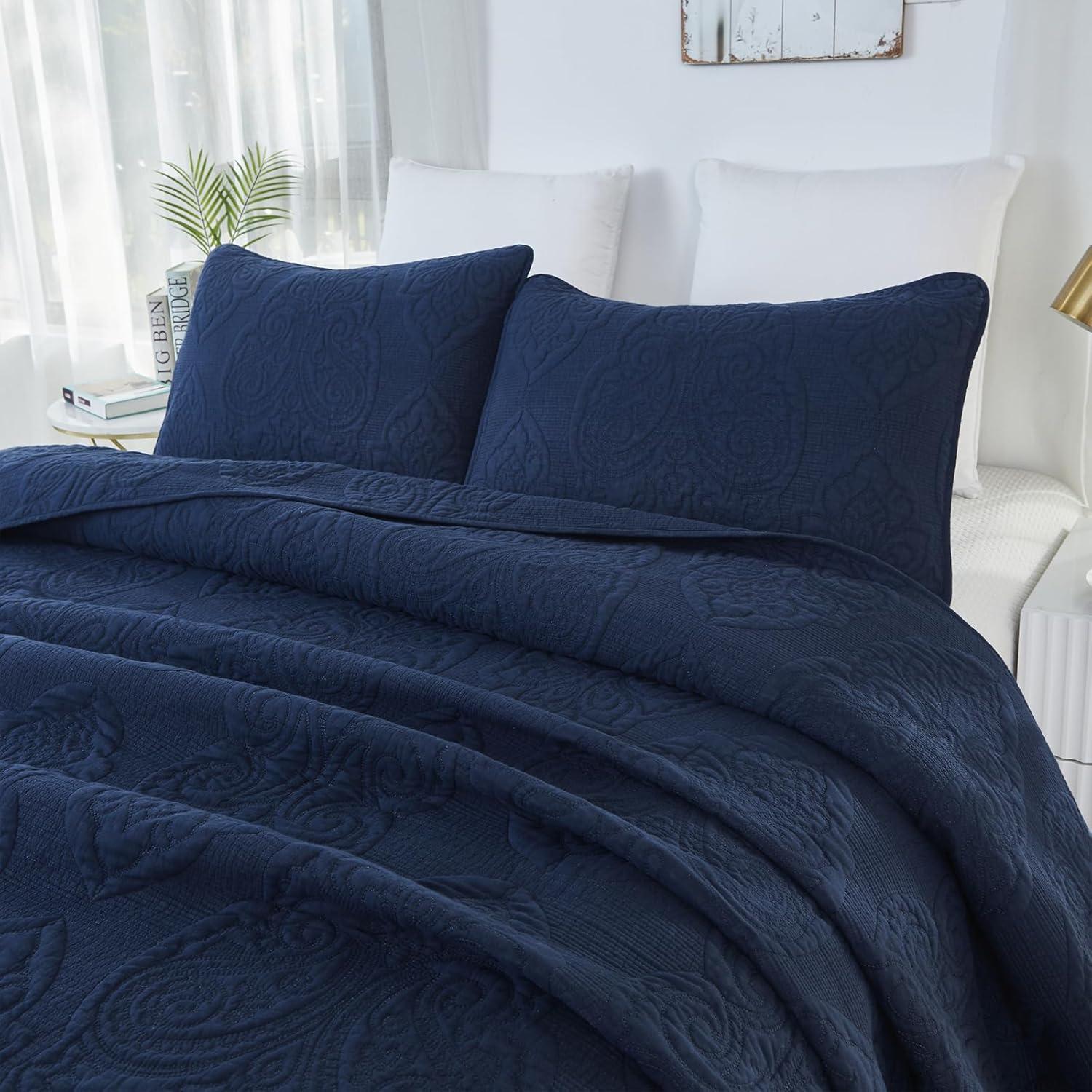 Austin Standard Geometric Shapes Coverlet Set