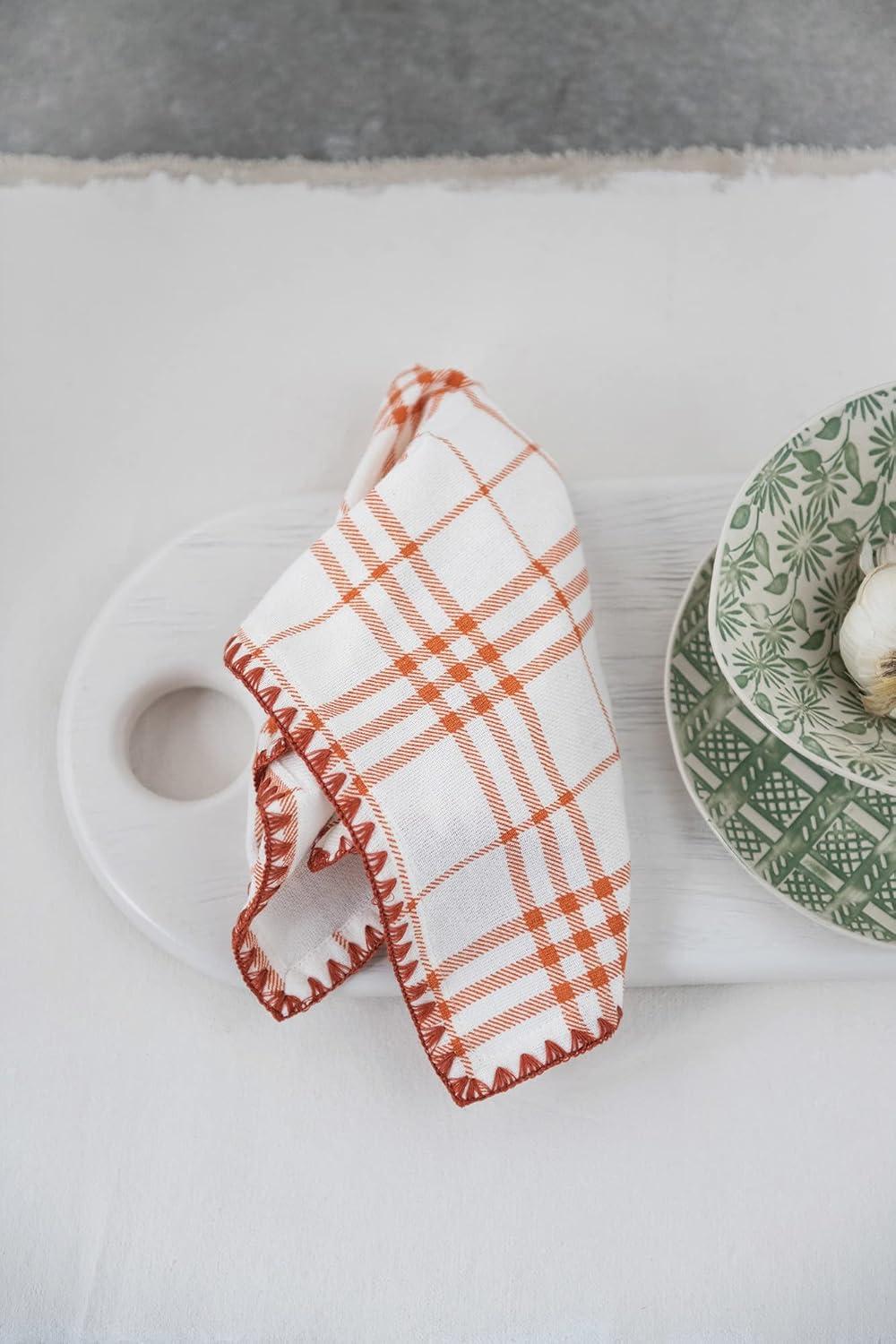 Creative Co-Op Creative Co-Op Acacia Wood Cutting Board