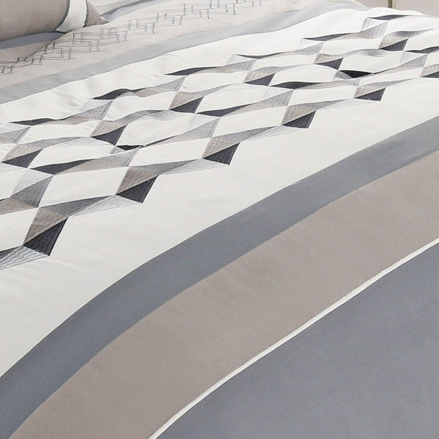 Beren Comforter Set