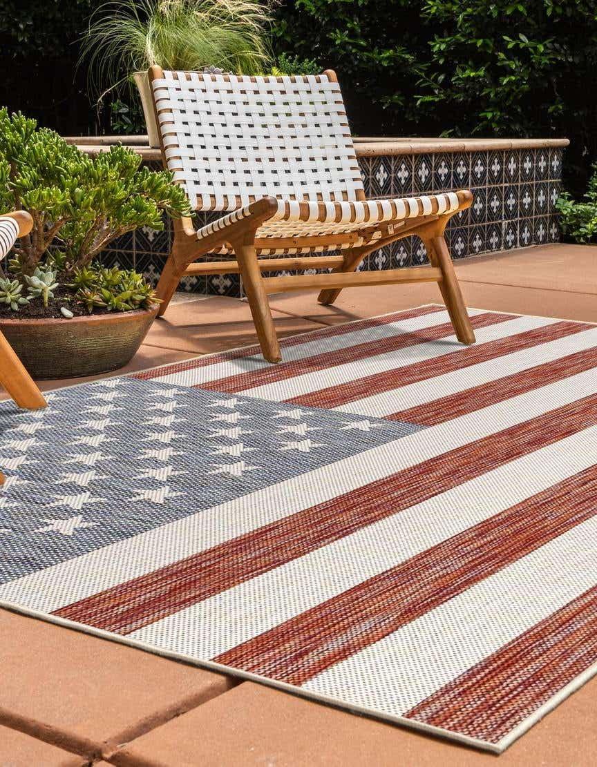 Old Glory Red and Blue Synthetic Outdoor Area Rug 5' x 7'