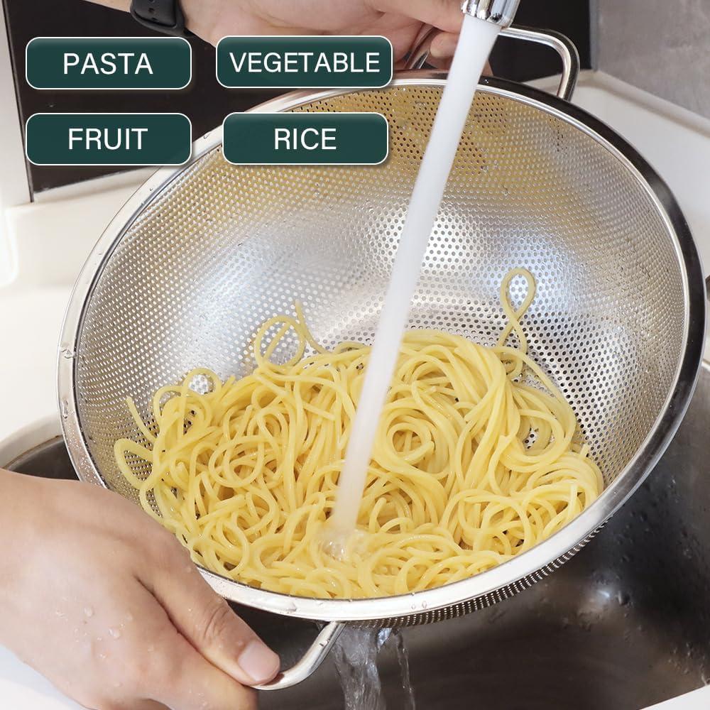 Stainless Steel Strainer, 3QT Small Metal Colander with Handle for Kitchen, Rice Strainer for Washing Rice, Pasta and Food Strainers, Fruit Vegetables Strainer Basket