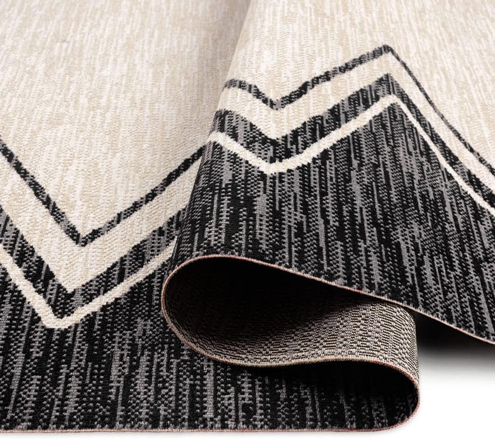 Nicole Miller New York Leon Patio Sofia Indoor/Outdoor Area Rug, Black/Ivory