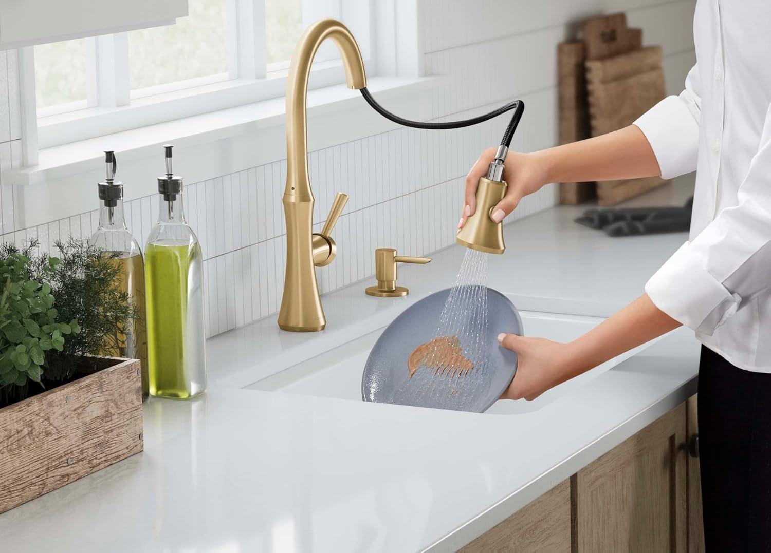 Vibrant Brushed Moderne Brass Single Handle Kitchen Faucet with Pull-Down Sprayer