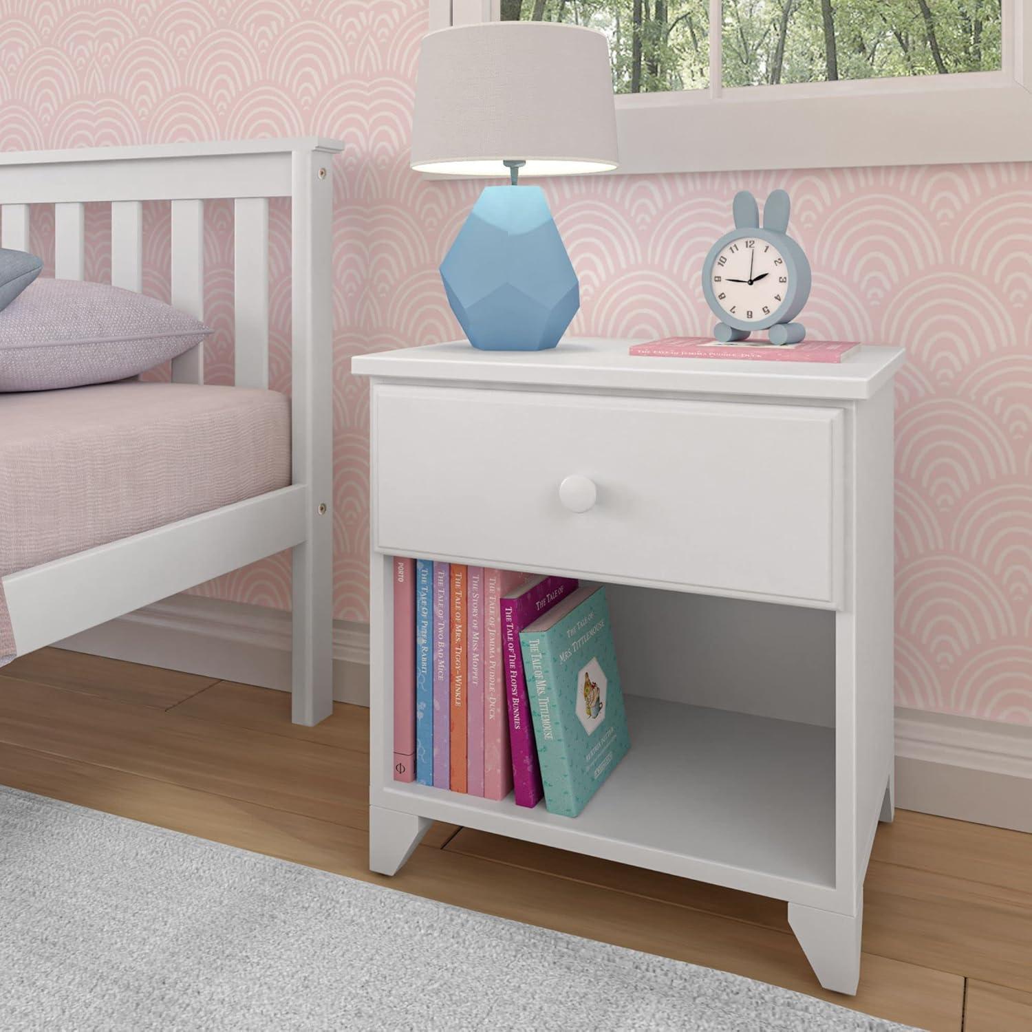 Max & Lily Classic Wood Nightstand with 1 Drawer, Kids Bedside Table/End Table, Small Nightstand for Bedroom, White