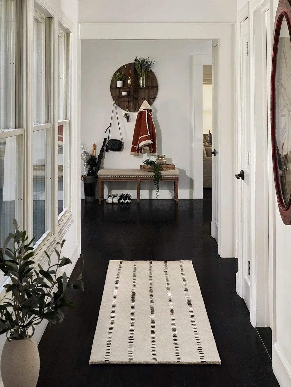 Posey Hand-Tufted Wool Rug - Ivory / 3'6" x 5'6"