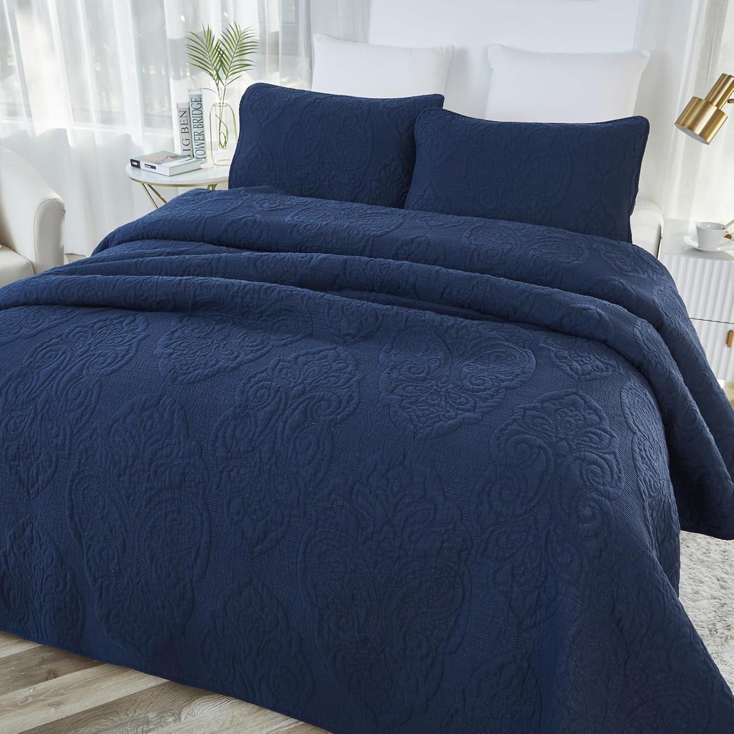 Austin Standard Geometric Shapes Coverlet Set