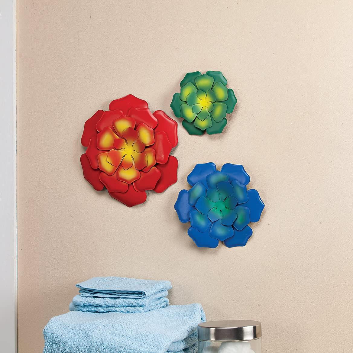 Colgantes de Metal Suculentos, Elaborados con Metal 100% Decorativo, Fácil Montaje, Decoración Al Aire Libre: el Juego de 3 Incluye Flores de Metal de 6”, 8” y 10” de Diámetro, de Fox RiverTM Creations