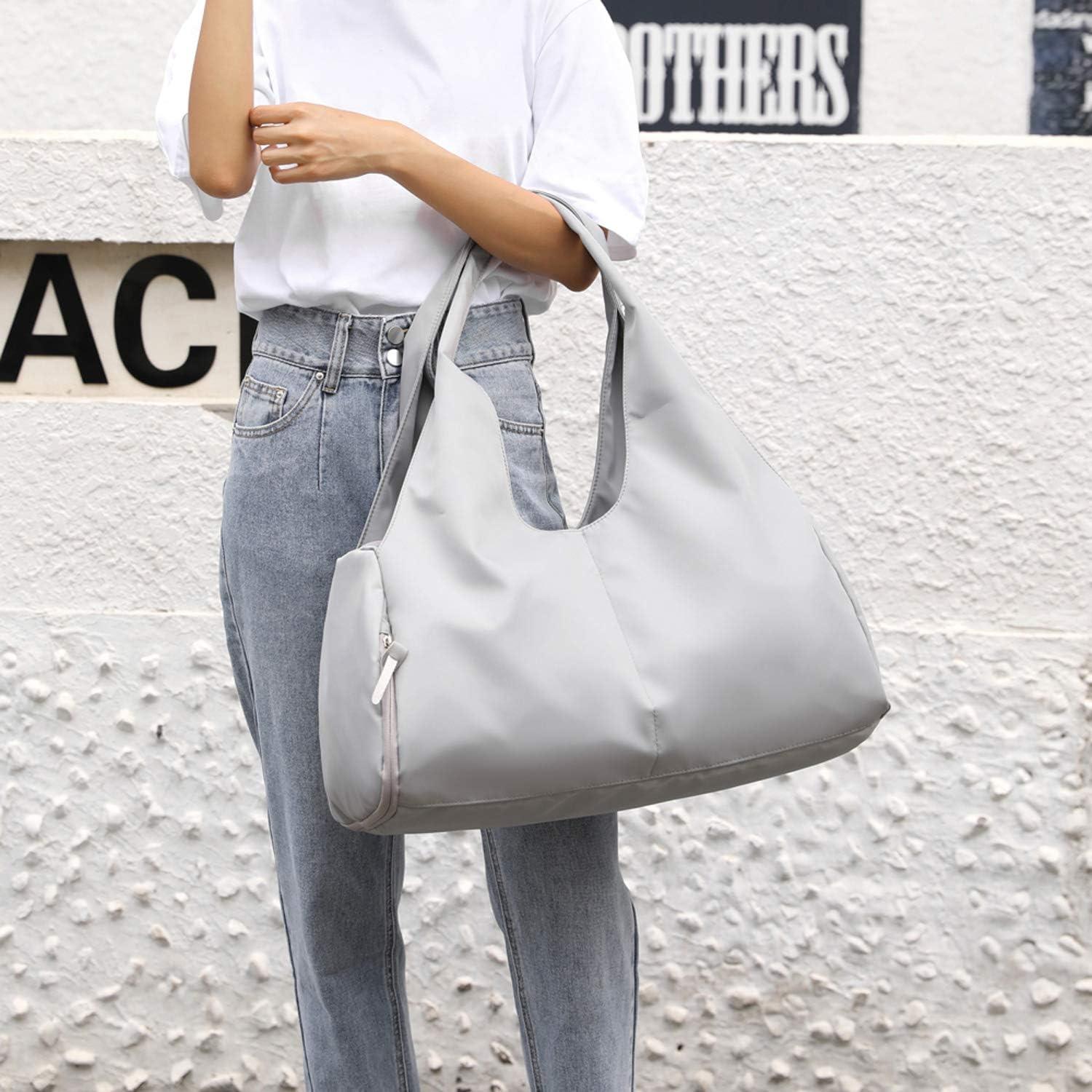 Sports Bag for Men and Women with Shoe Compartment & Wet Compartment Weekender Travel Bag Leisure Handbag Foldable Gym Bag Shopping Bag