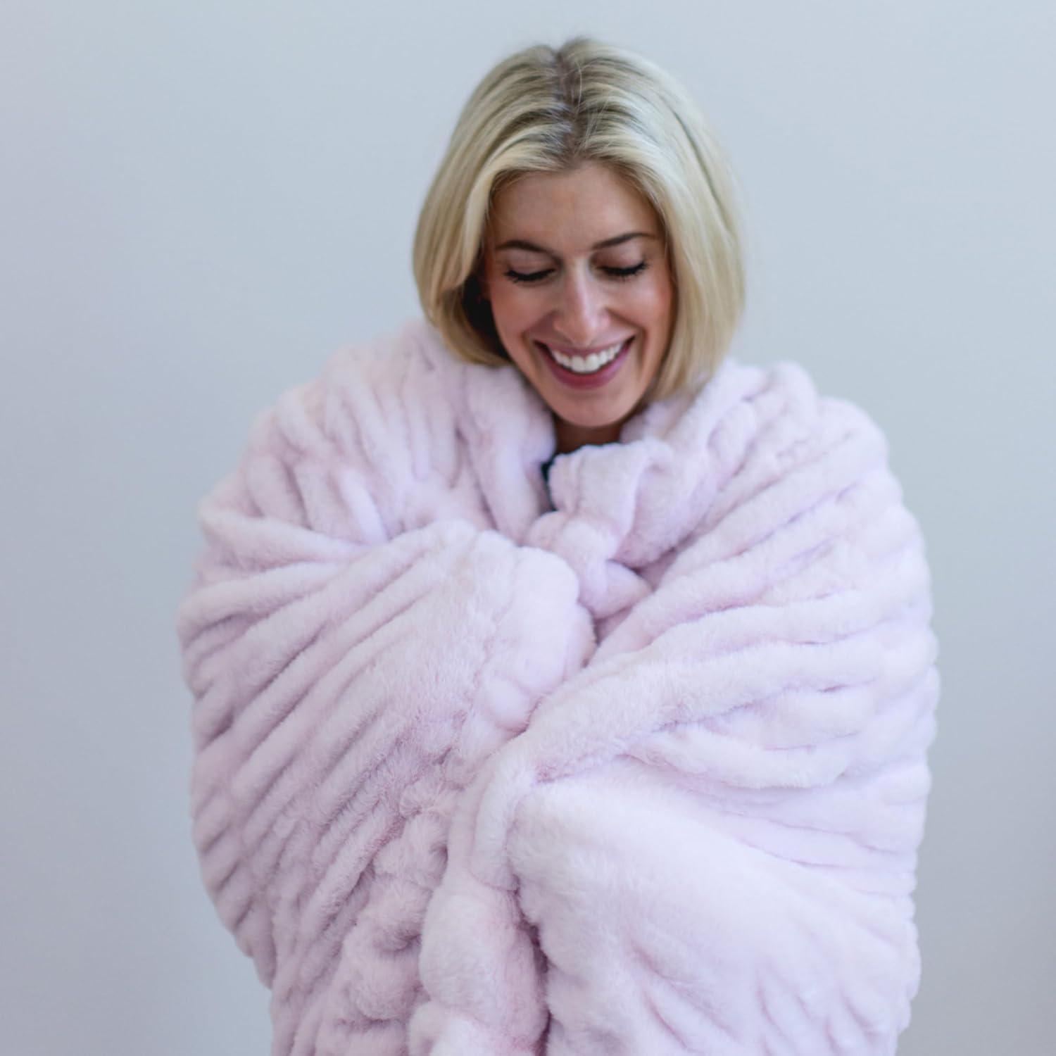 Minky Designs Luxurious Minky Blankets | Super Soft, Fuzzy, and Fluffy Faux Fur | Preppy Couch Covers & Throw Blankets | Ideal for Adults, Kids, Teens | Perfect Gift (Chic | Ash Gray)