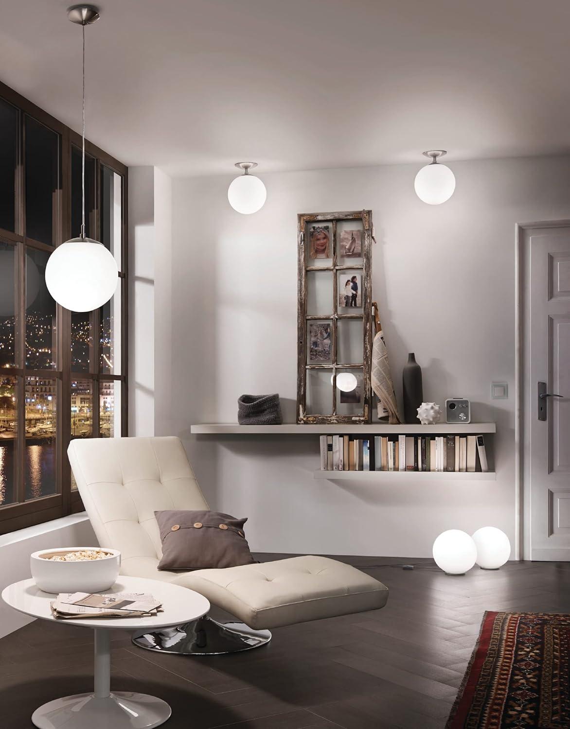 Mia Globe Lamp