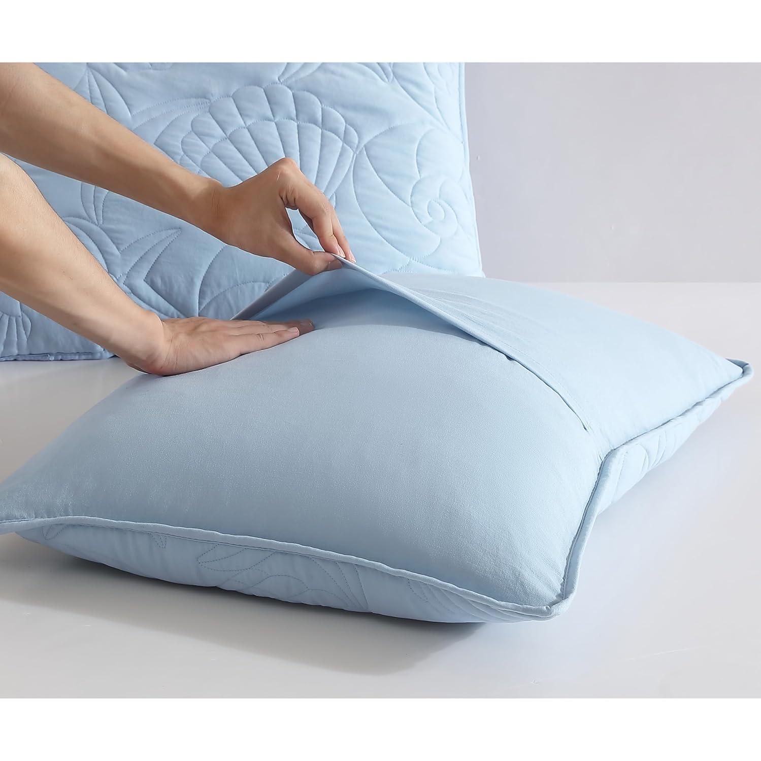 Twin Blue Microfiber Coastal Shell Quilt Set