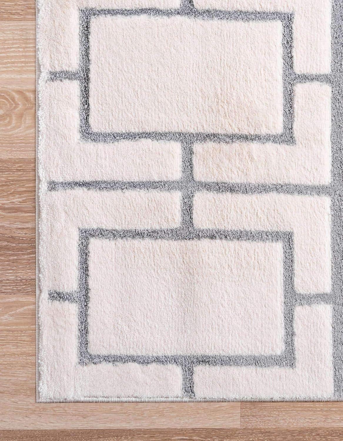 Glam Geometric White Silver Area Rug