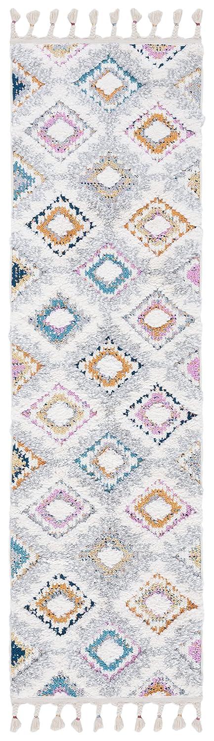 Moroccan Fringe Shag MFG106 Power Loomed Area Rug - Grey/Ivory - 5'3"x7'6" - Safavieh.