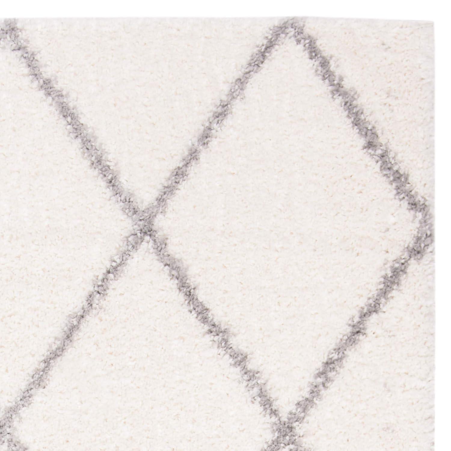 Parma Shag PMA515 Power Loomed Indoor Area Rug - 8'x10' - Cream/Grey - Safavieh