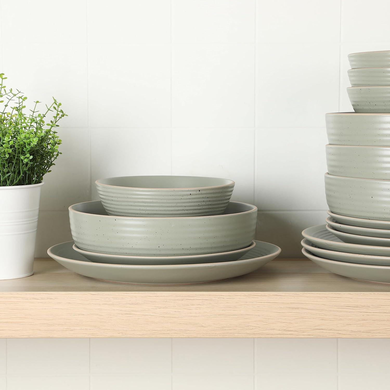 Gibson Home Stoneware Dinnerware Set - Service for 4