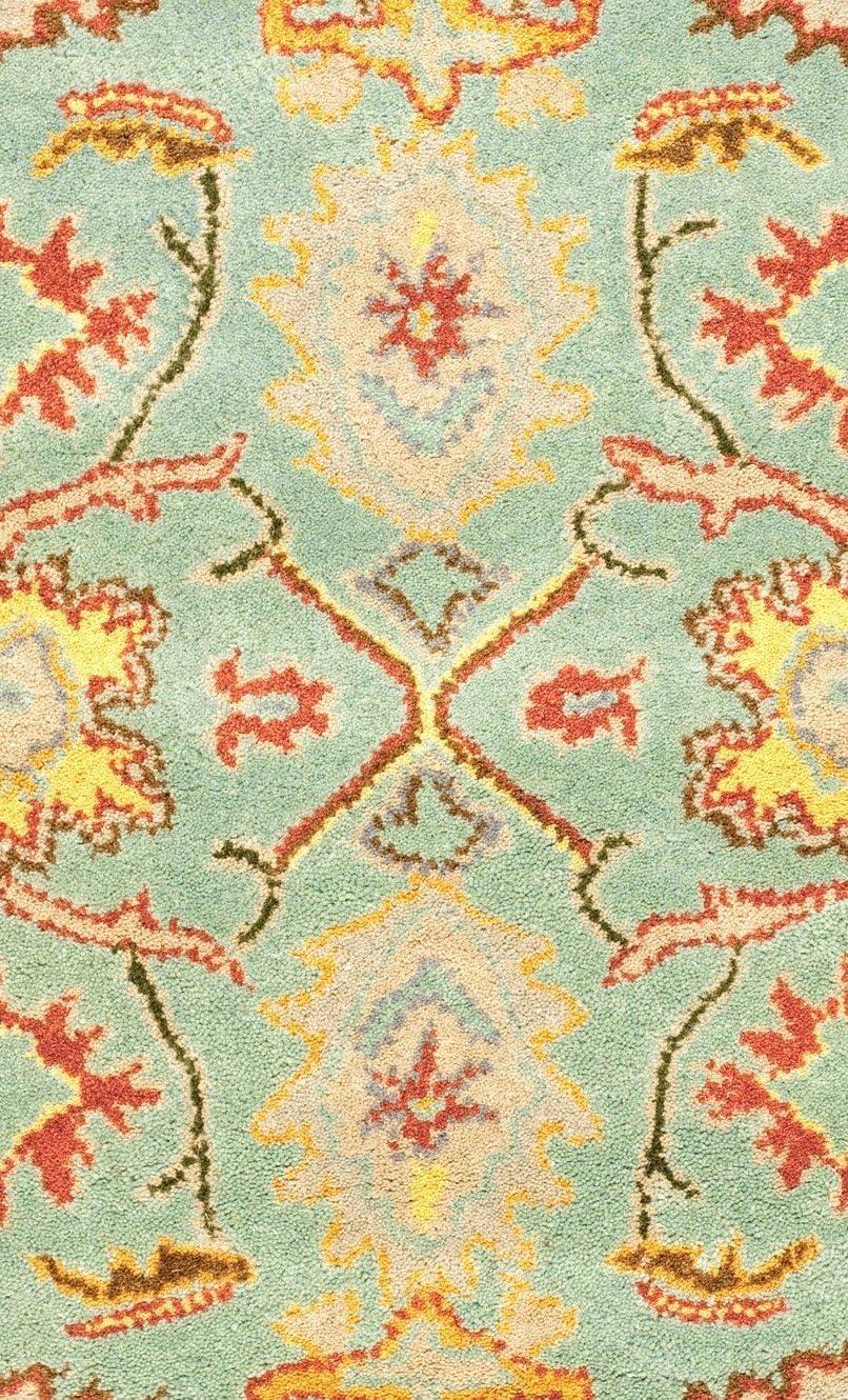 SAFAVIEH Heritage Giles Traditional Wool Area Rug, Light Blue/Ivory, 2' x 3'