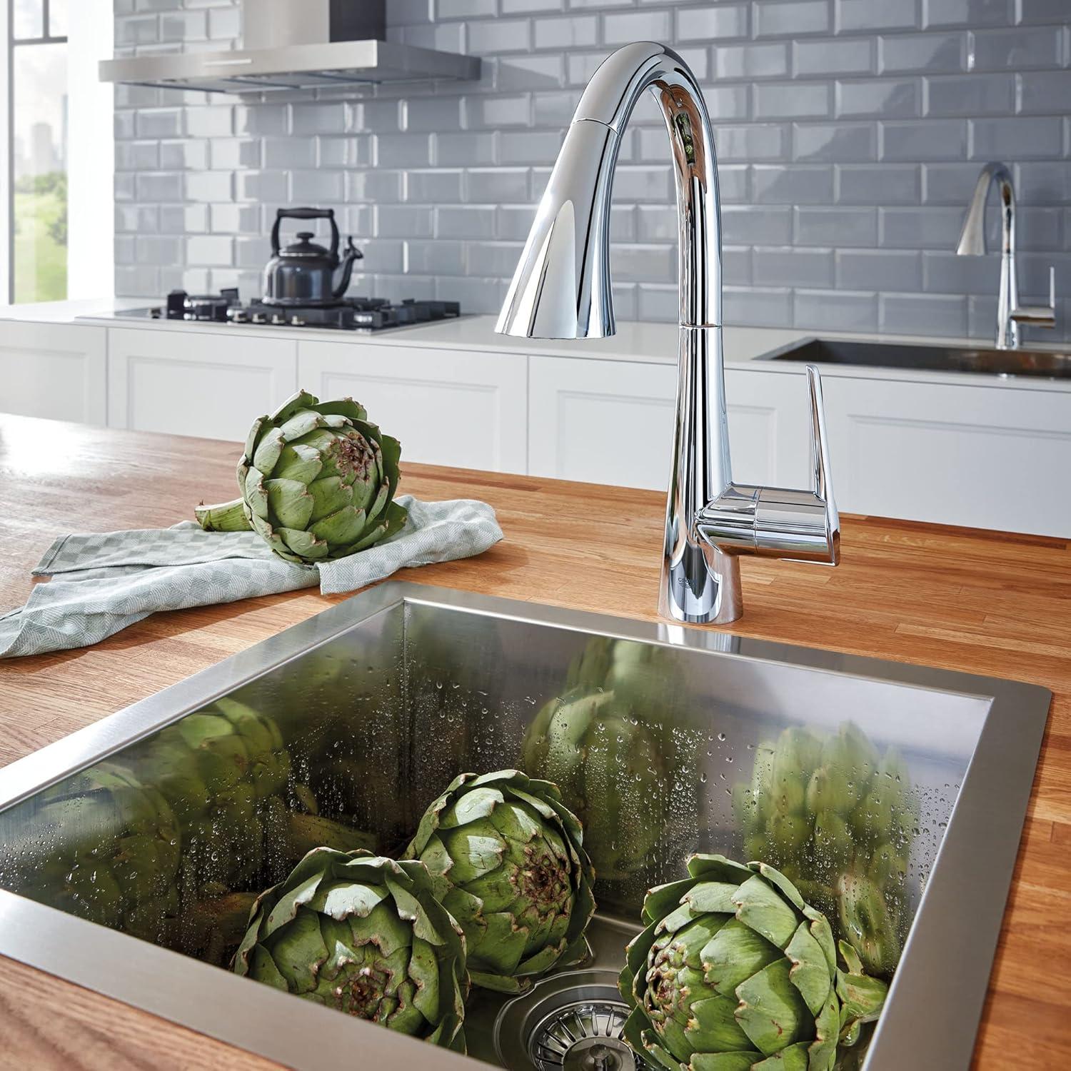 ZEDRA Single-Handle Pull Down Kitchen Faucet Triple Spray 1.75 GPM