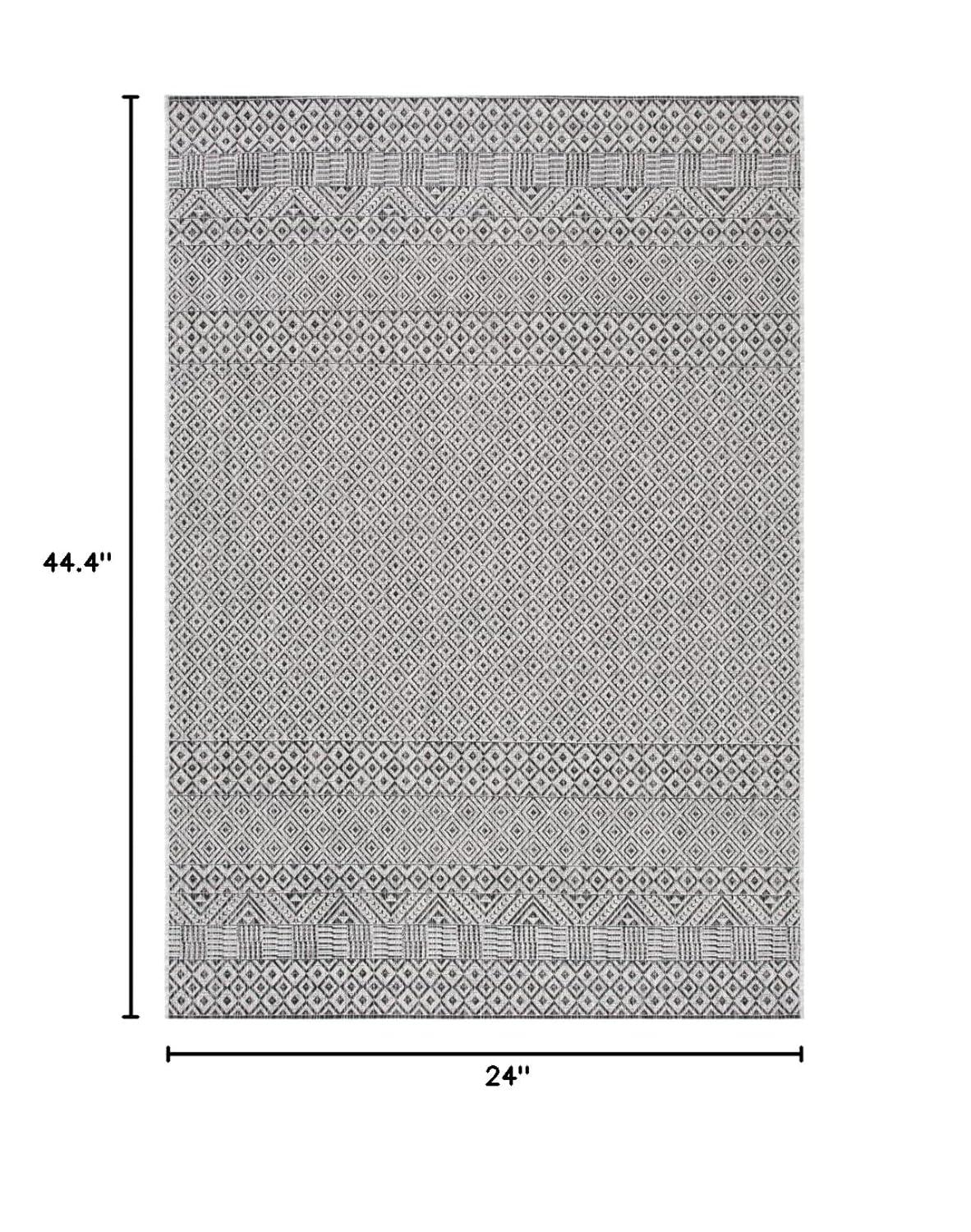 Courtyard CY8235 Power Loomed Indoor and Outdoor Accent Rug - Grey/Black - 2'x3'7" - Safavieh