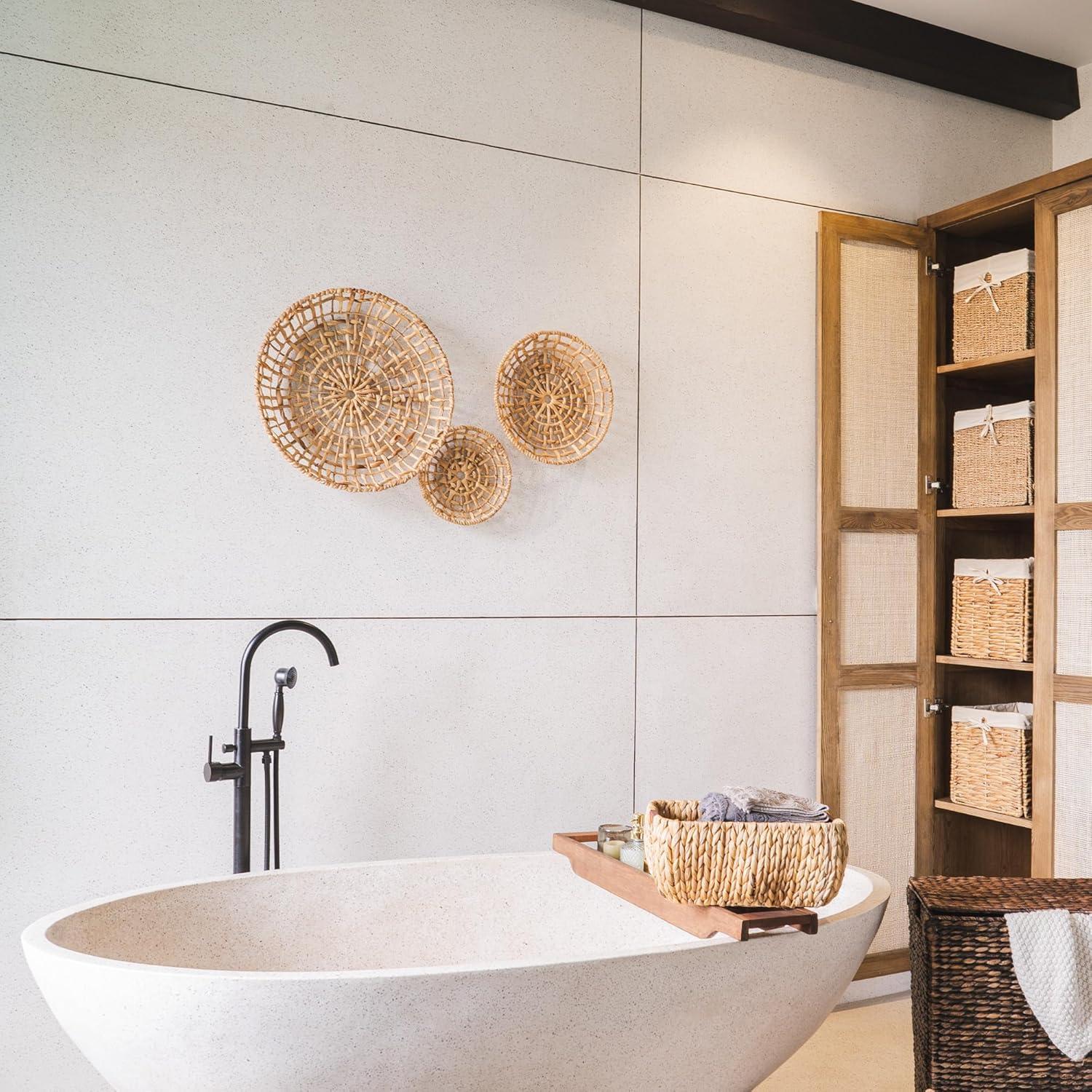 Artera Wicker Wall Basket Décor - Set of 3 Oversized D20" to D10", Natural Hanging Woven Baskets, Round Organic Wall Basket Decor Disks for Living Room or Bedroom, Unique Wall Plaque