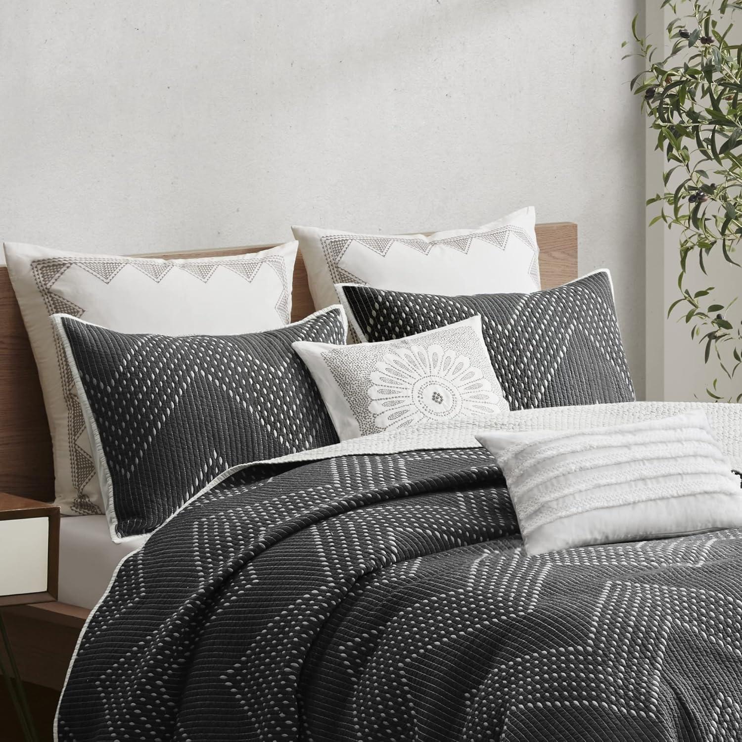 INK+IVY Pomona 3 Piece Embroidered Cotton Quilt Set