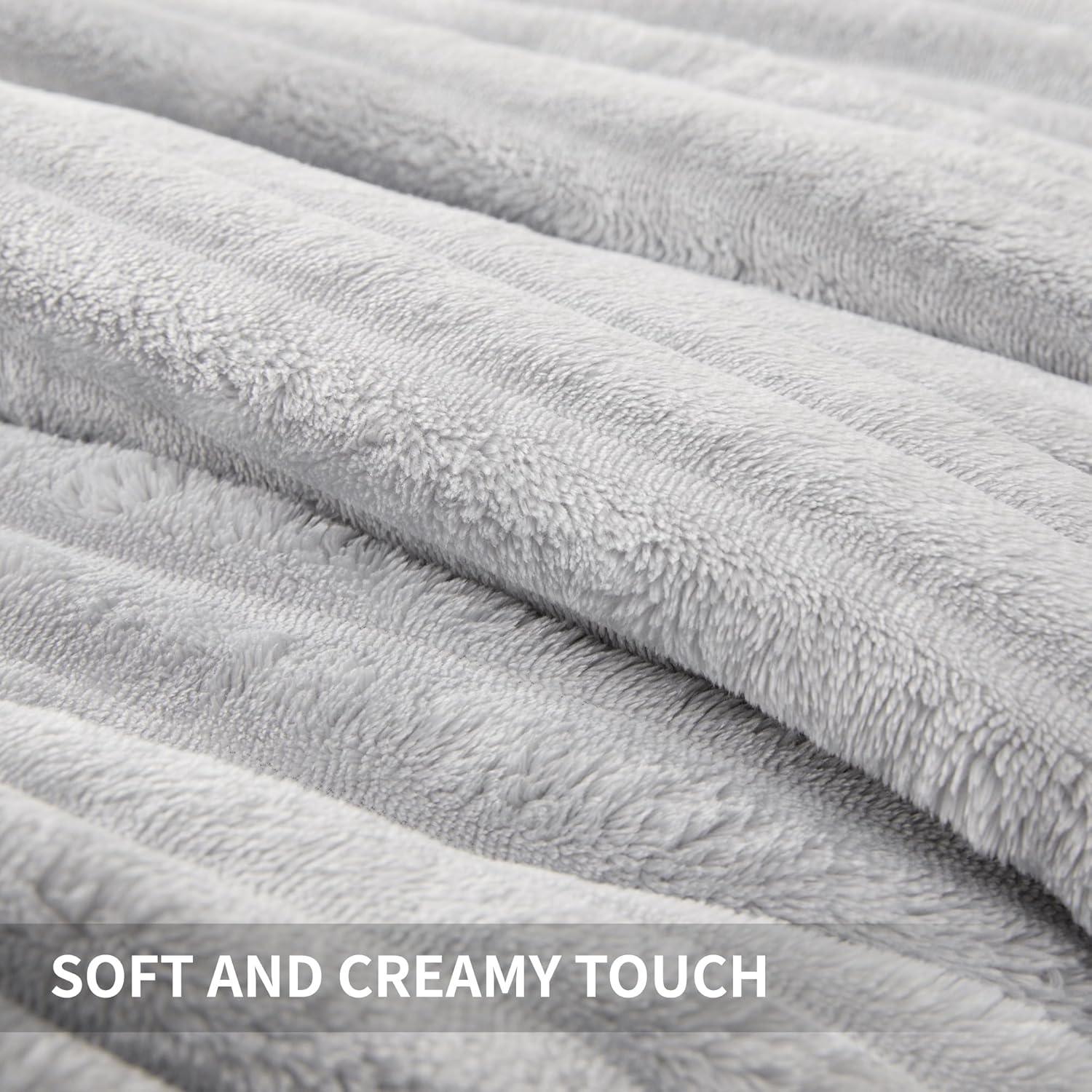 Andency King Size Comforter Set, Light Grey Soft Fluffy Comforter Set King Size, Winter Warm Fleece Faux Fur Bedding Set, Luxury Plush Fuzzy Bed Set 3 Pieces (1 Shaggy Comforter, 2 Pillowcases)