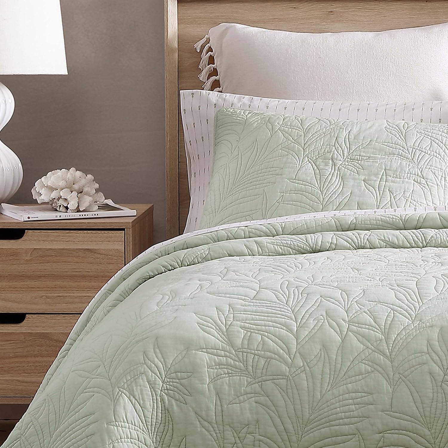 Full/Queen Costa Sera Solid Quilt Green - Tommy Bahama: Reversible Bedspread, Midweight Fabric, Machine Washable