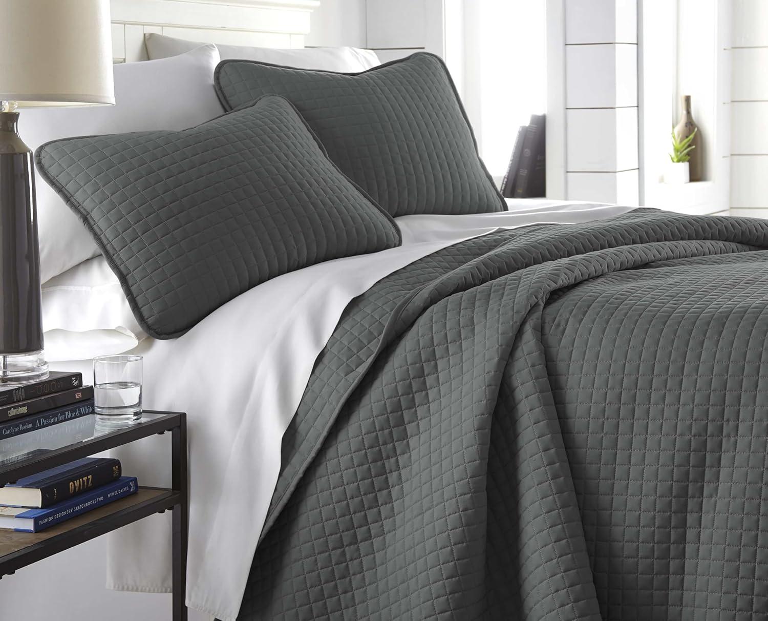 Slate Gray King Microfiber Quilt Set with Pillow Shams