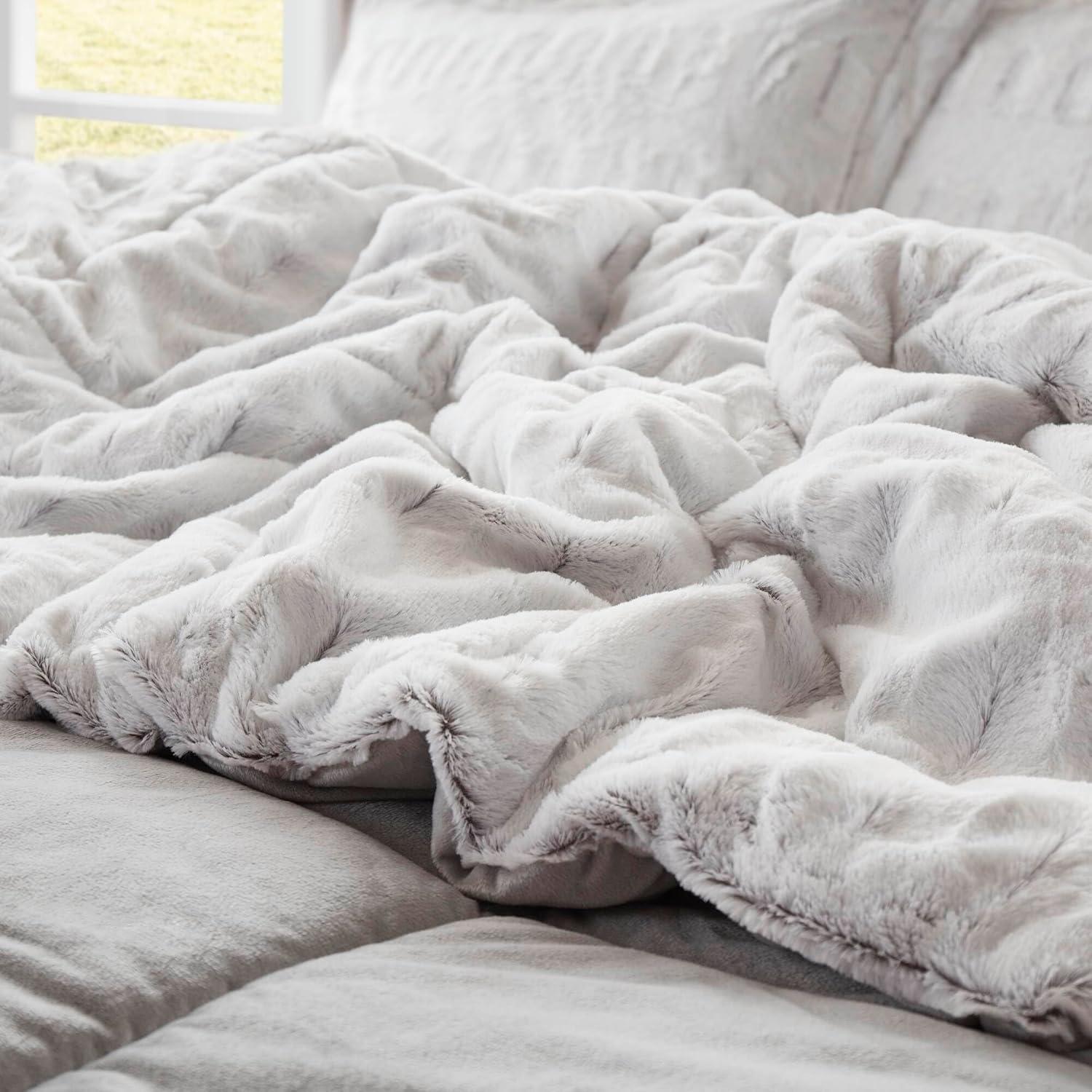 Madison Park Gia Back Print Long Fur Comforter Mini Set