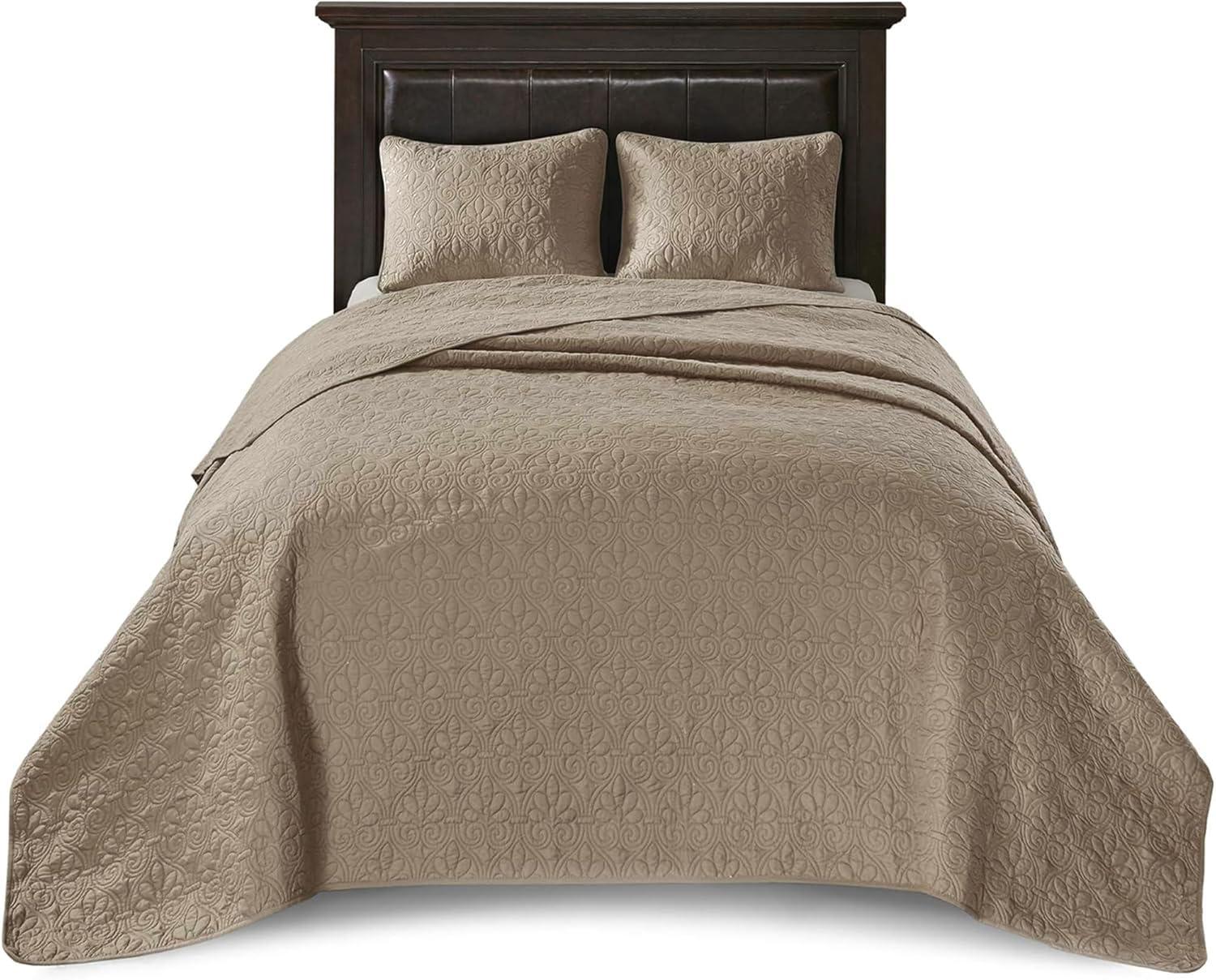 Quebec Reversible Coverlet Set