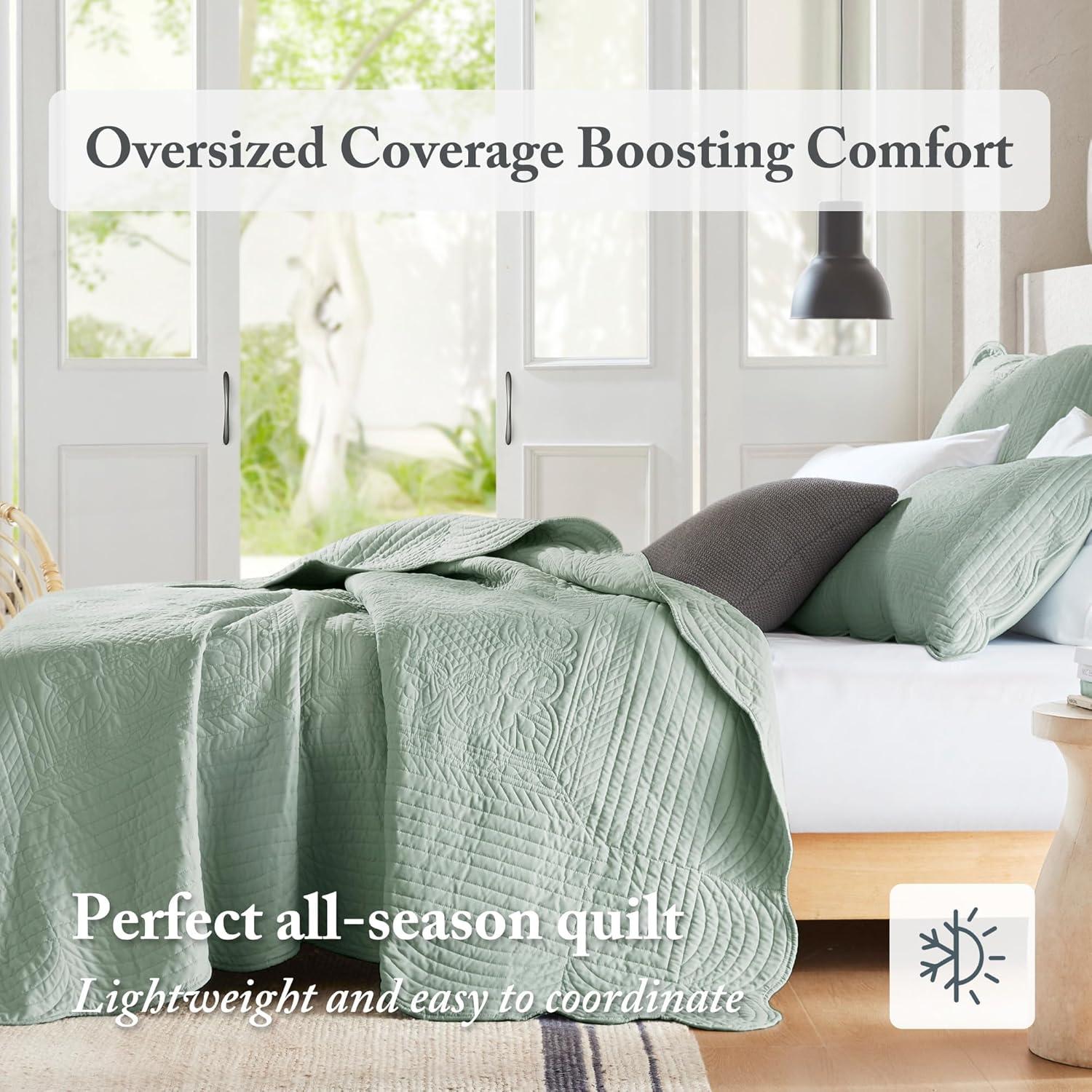 Tuscany Scalloped Edge Quilt Set