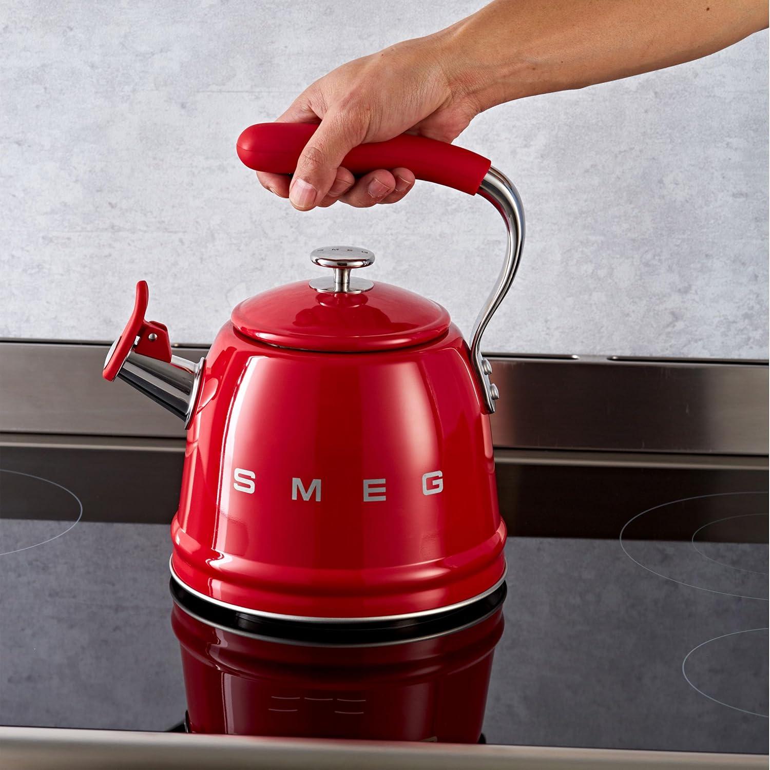 SMEG 50"s Retro Style Whistling Stovetop Kettle