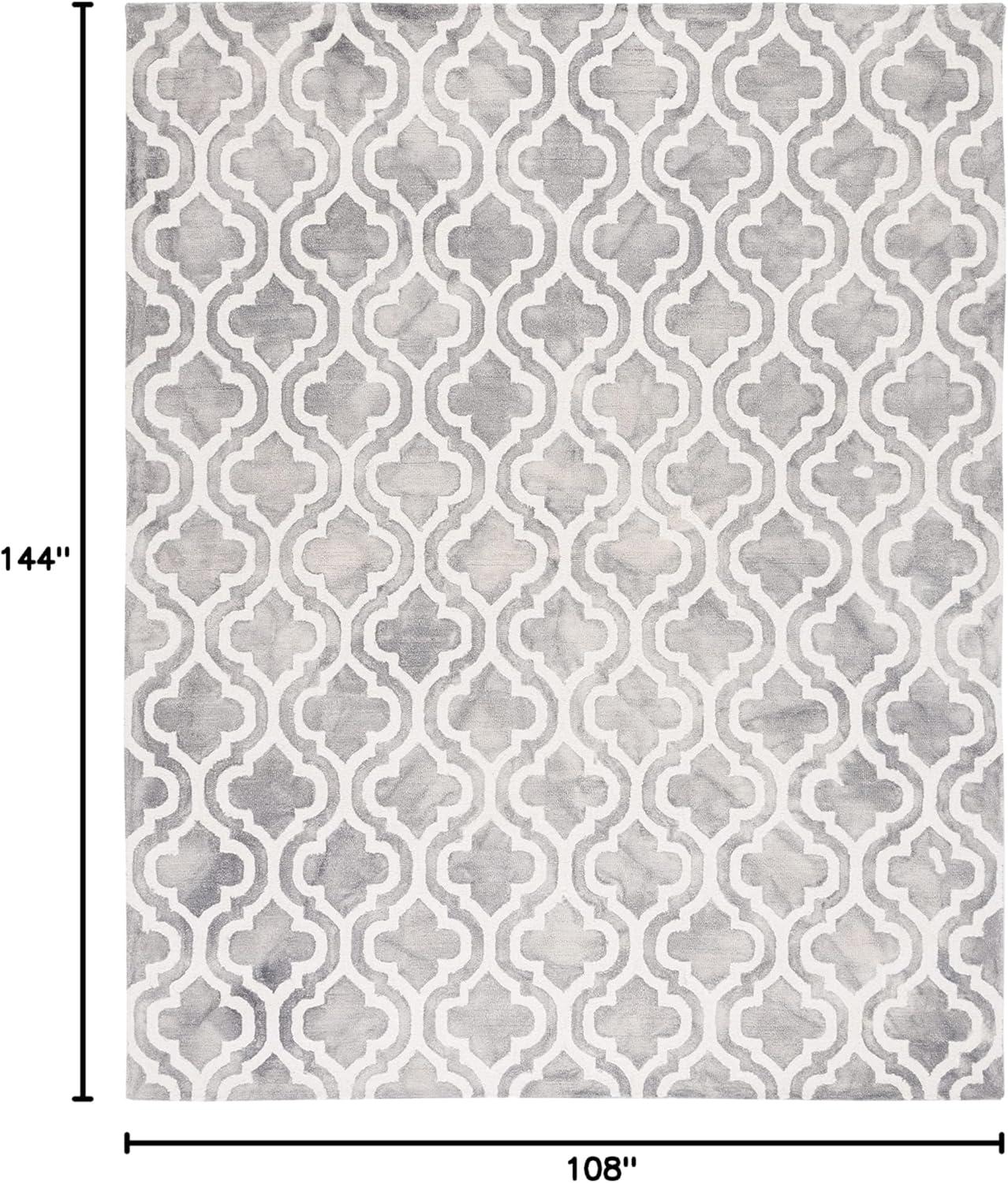 SAFAVIEH Dip Dye Jolyon Faded Geometric Wool Area Rug, Grey/Ivory, 9' x 12'