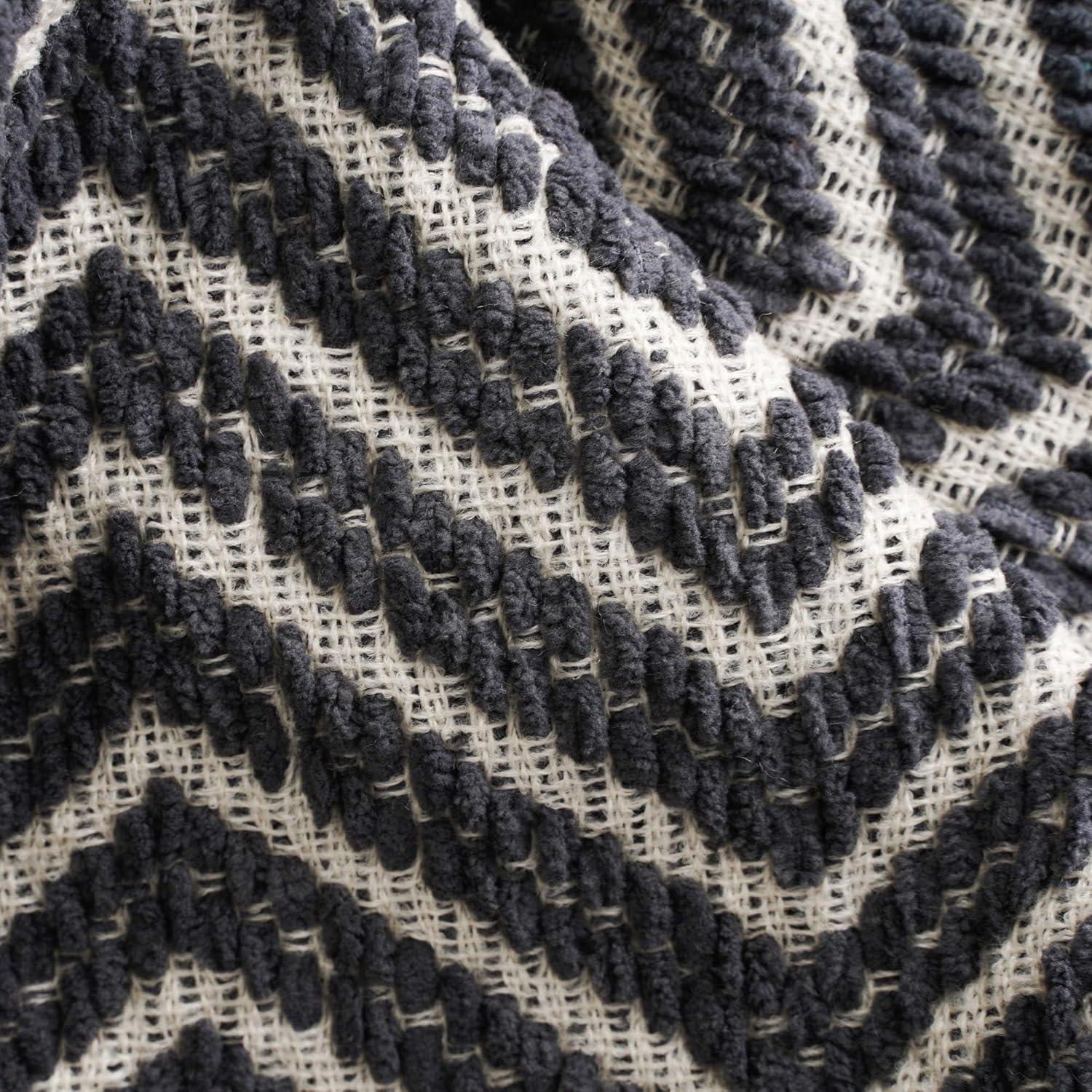 Battilo Home Throw Blanket for Couch, Decorative Knit Blanket for Bed, Super Soft Warm Throws for Room Farmhouse Accent Decor, 50"x60"