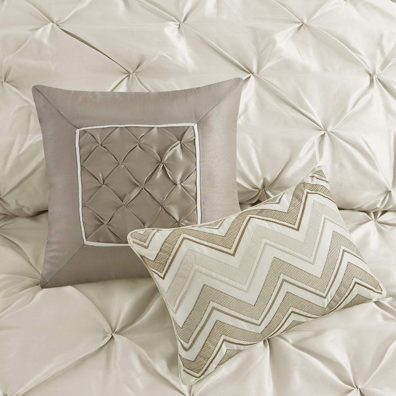 Laurel 7 Piece Tufted Comforter Set