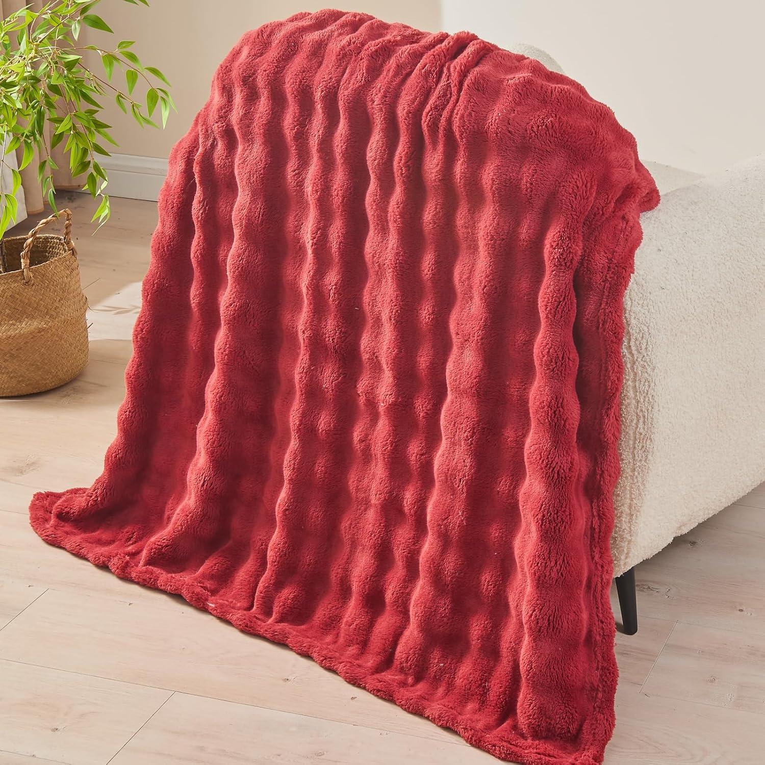 PAVILIA Soft Thick Fleece Flannel Ribbed Striped Throw Blanket, Luxury Fuzzy Plush Warm Cozy for Sofa Couch Bed