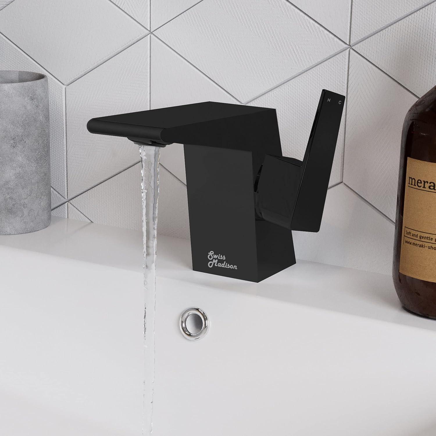 Carre Single Hole, Single-Handle, Bathroom Faucet