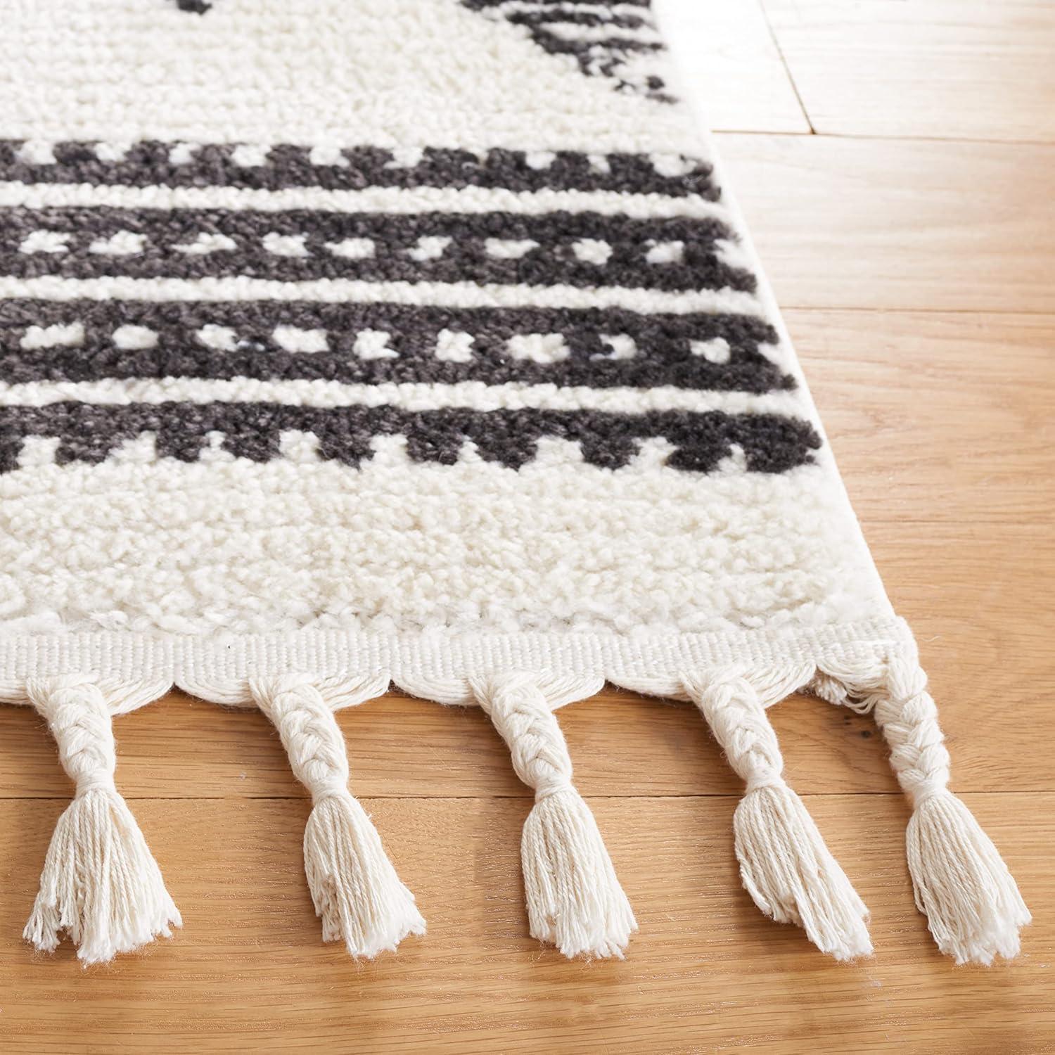 Moroccan Tassel MRT103 Power Loomed Area Rug  - Safavieh