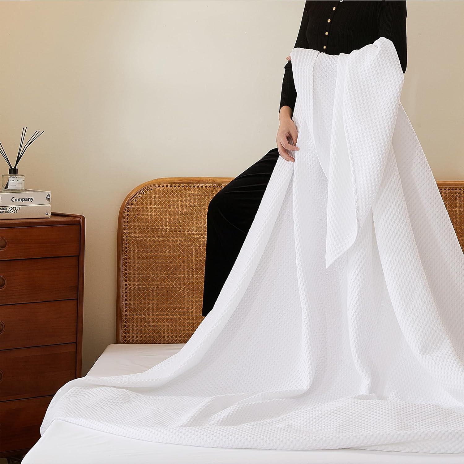 Shunjie.Home 100% Cotton Waffle Bed Blanket Queen Size, Throw Blanket for Couch All Seasons (White, 90x90)