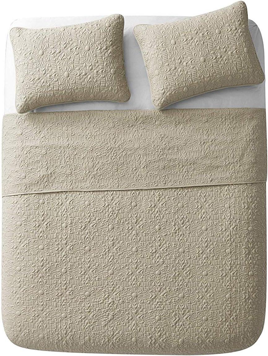 VCNY Caroline Embossed Quilt Set