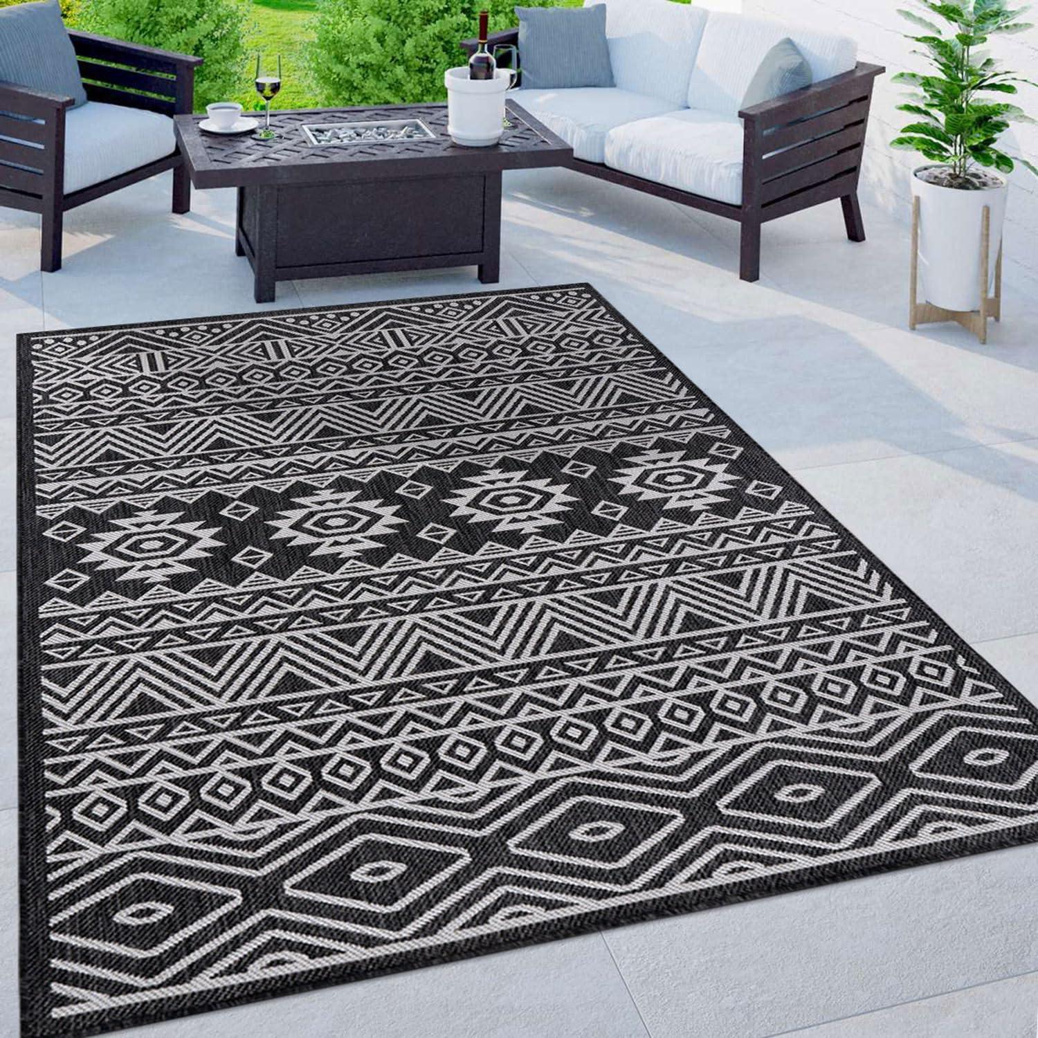 World Rug Gallery Distressed Geometric Bohemian Textured Flat Weave Indoor/Outdoor Area Rug - BLACK 5' X 7'