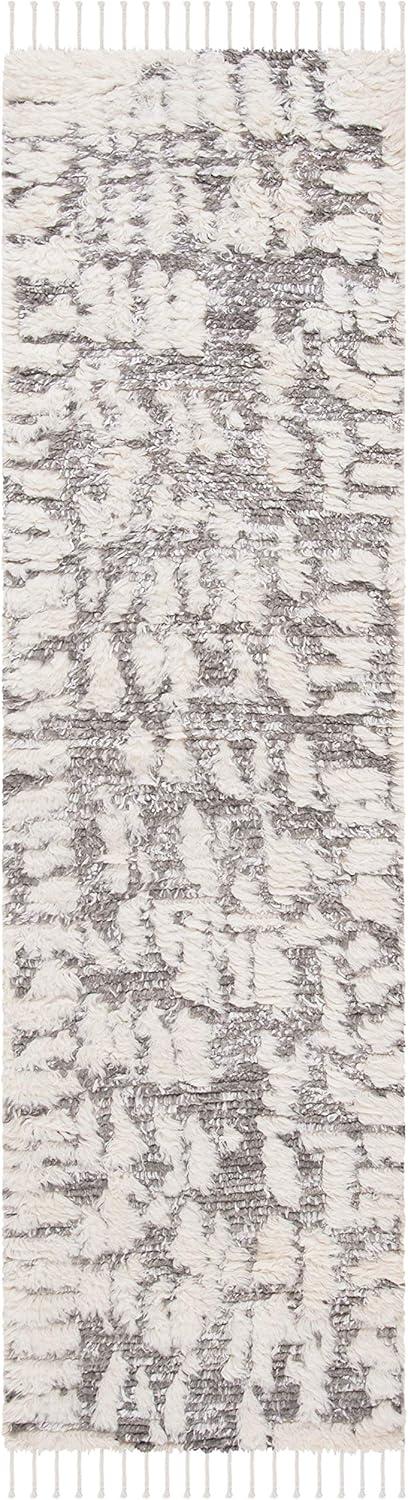 Manhattan MAN469 Hand Knotted Area Rug  - Safavieh