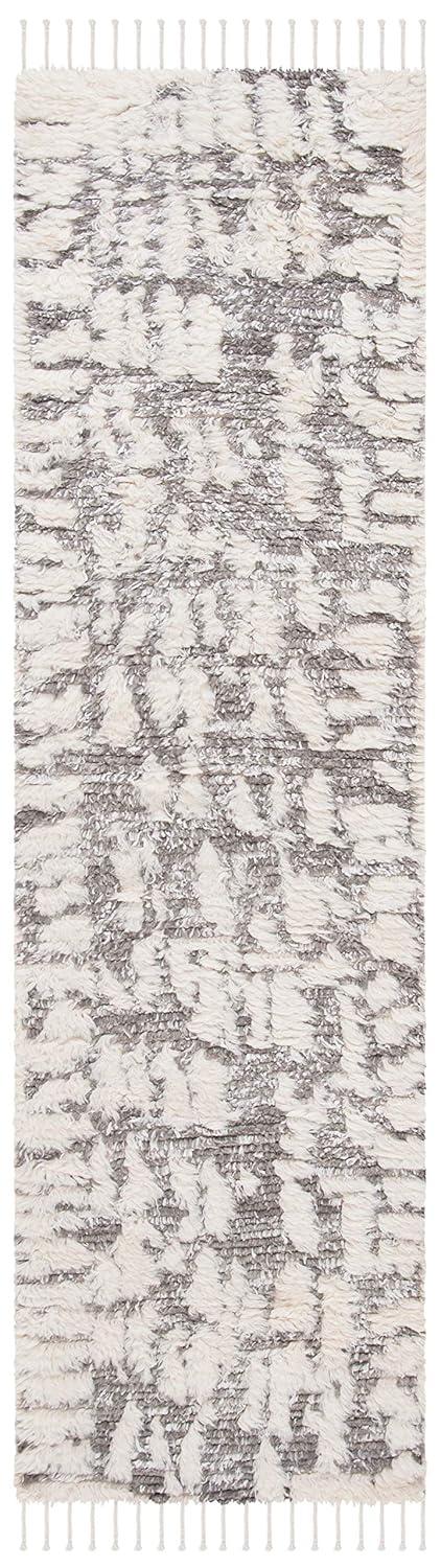 Manhattan MAN469 Hand Knotted Runner Rug - Ivory/Grey - 2'3"x8' - Safavieh.
