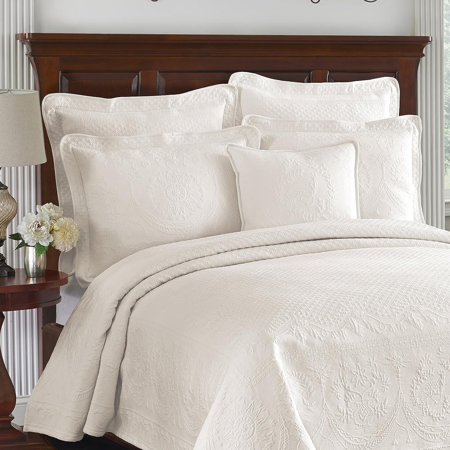 King Charles Matelasse Traditional Cotton Coverlet