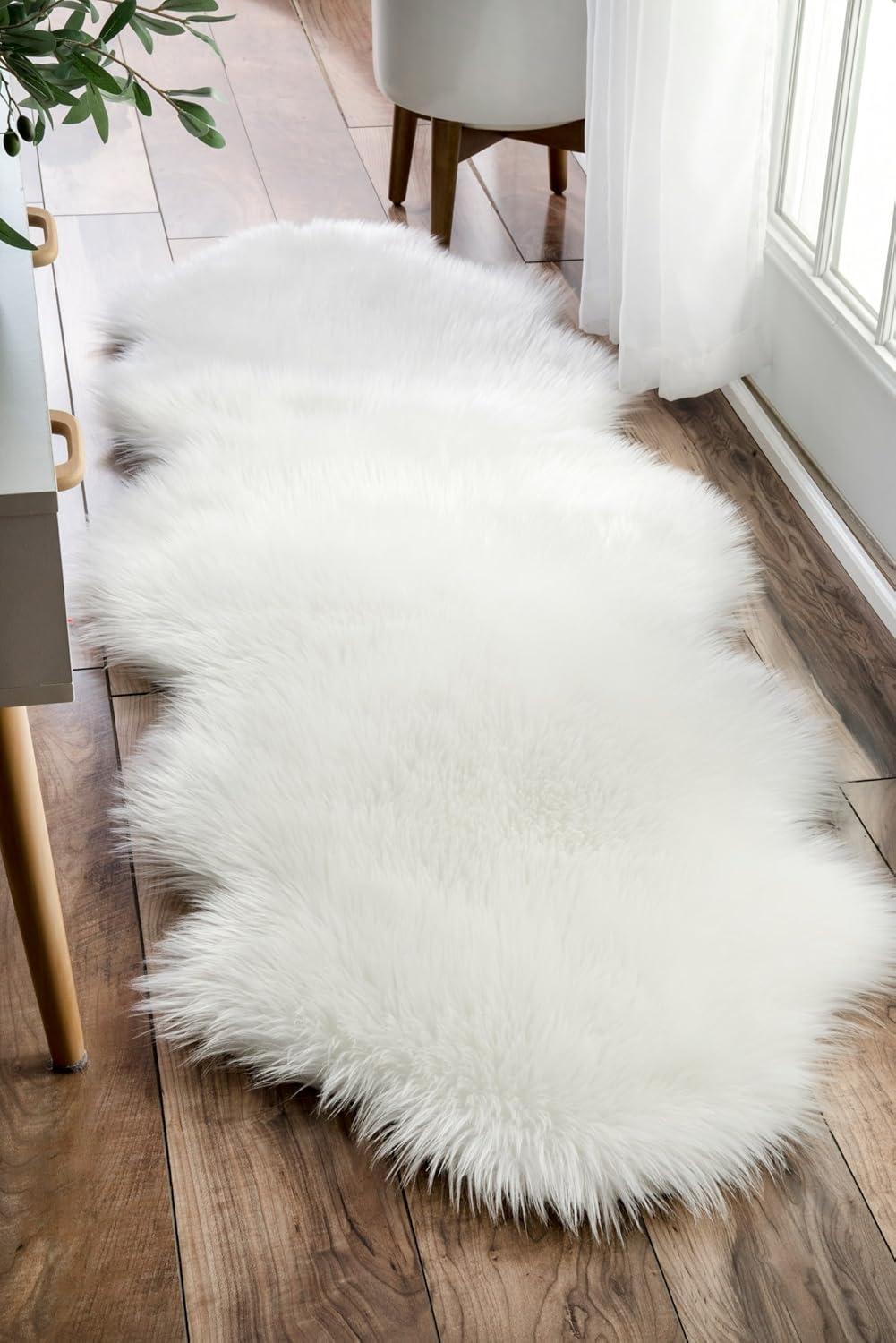 Nuloom Terrell Solid Faux Sheepskin Indoor Area Rug