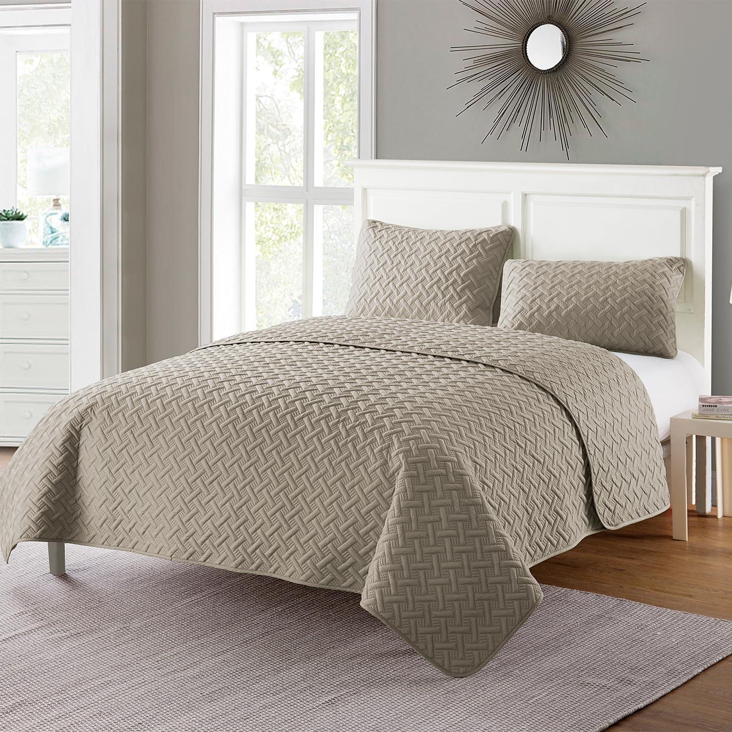 Nina Embossed Basketweave Quilt Set