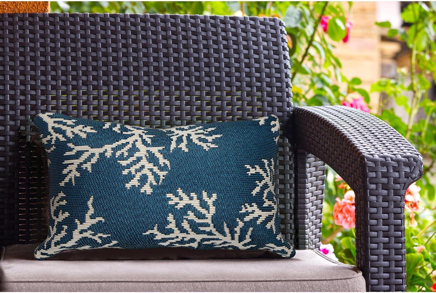 Liora Manne Indoor/Outdoor Throw Pillow