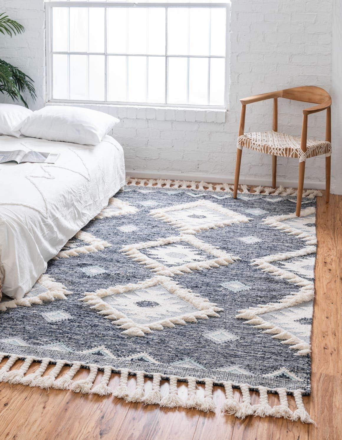 Unique Loom 4' 1 x 6' 1 Mesa Papago Dark Blue Area Rug