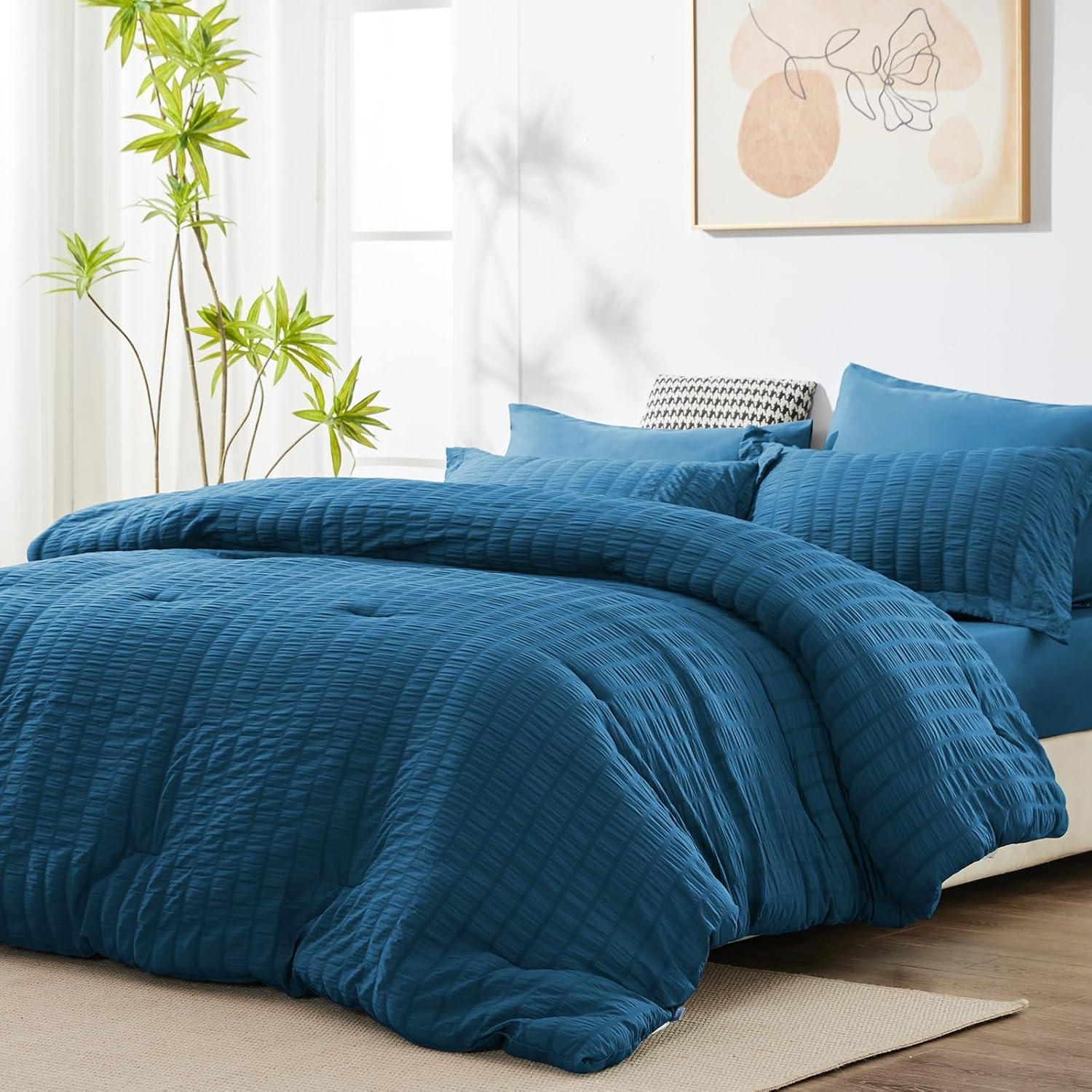 Teal King Microfiber Seersucker 7-Piece Bed in a Bag Set