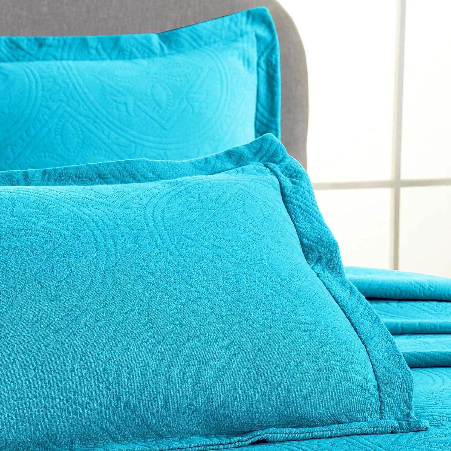 Celtic Circles Premium Cotton Queen Bedspread Set in Peacock Blue