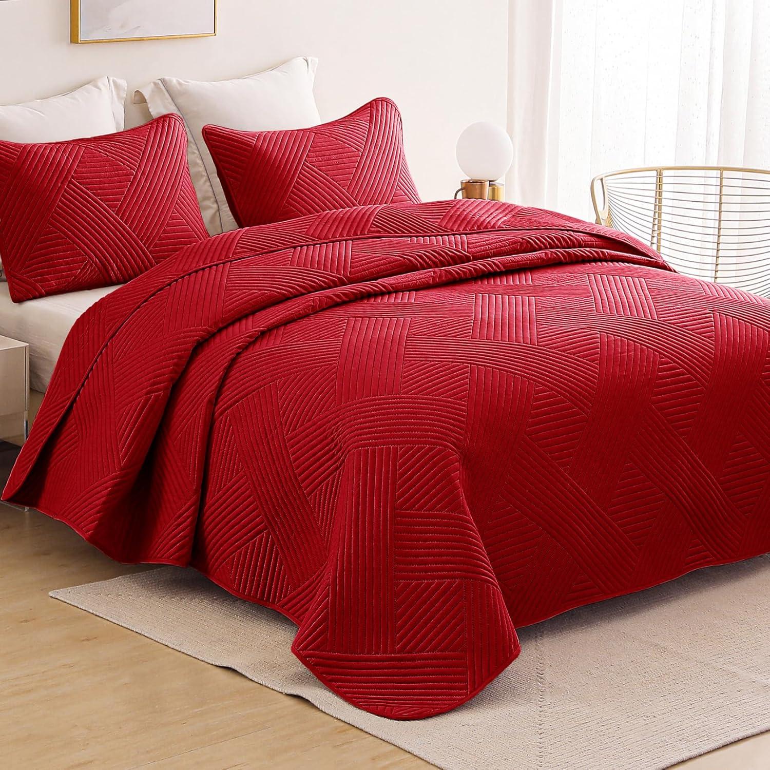 Whale Flotilla Queen Quilt Set, Soft Lightweight Quilts Bedspreads Coverlet with Embossed Pattern, Bedding Sets with Pillow Shams, Reversible Bed Cover for All Seasons, 90x96 Inches, Red